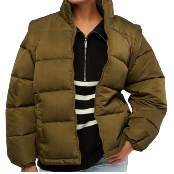 WeWoreWhat Jackets & Blazers - WeWoreWhat Convertible Vest Coat Zip Off Sleeve Puffer Coat in Olive
